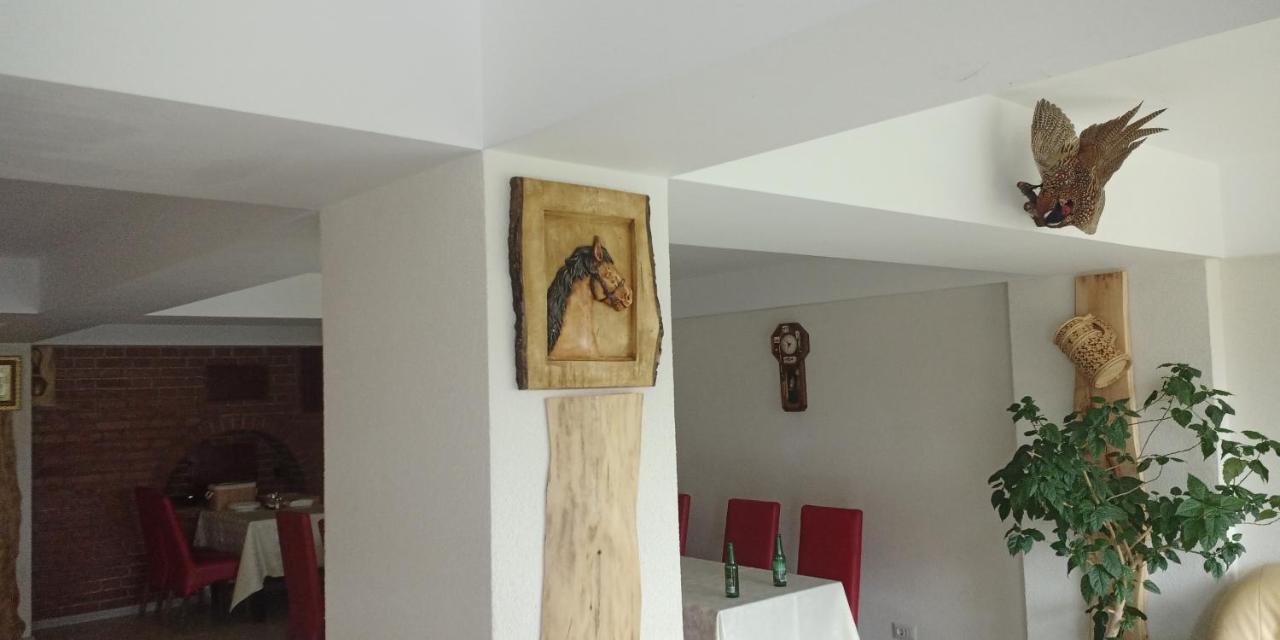 Casa De Vacanta Clara Maria Комарник Экстерьер фото